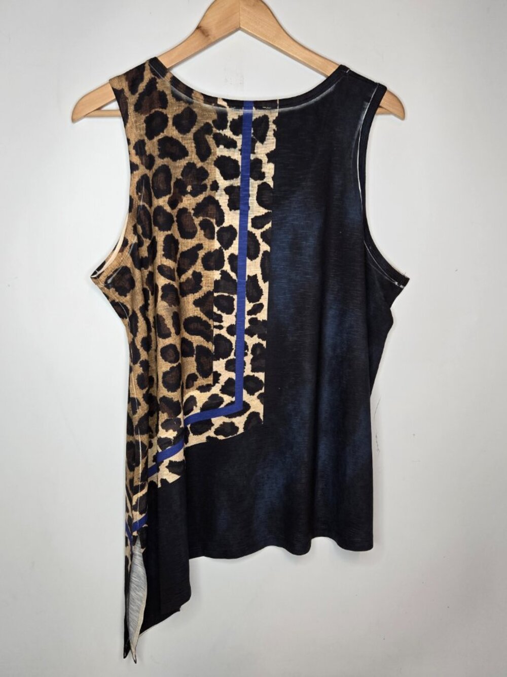 NWT Democracy Asymmetrical Animal Print Tank Top Blouse Womens Wild Light 1X - Picture 2 of 8
